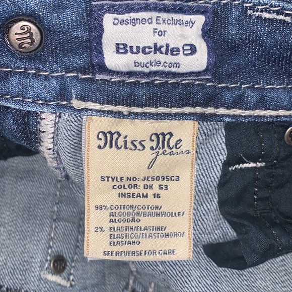 💫 3 for $15 - Miss Me Crop Jeans - Picture 5 of 5